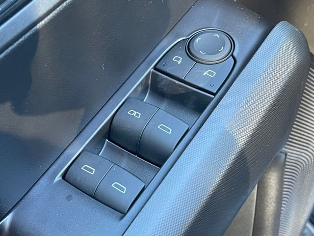 New 2026 GMC Canyon Elevation w/ Convenience Package image 17