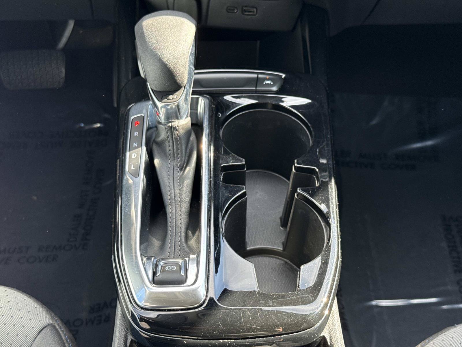 Used 2025 Chevrolet Trax LT FWD image 13