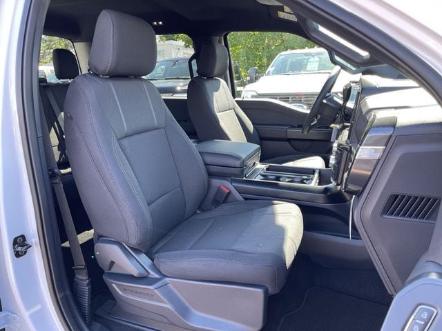 New 2026 Ford F150 STX w/ Equipment Group 200A AWD/4WD image 21