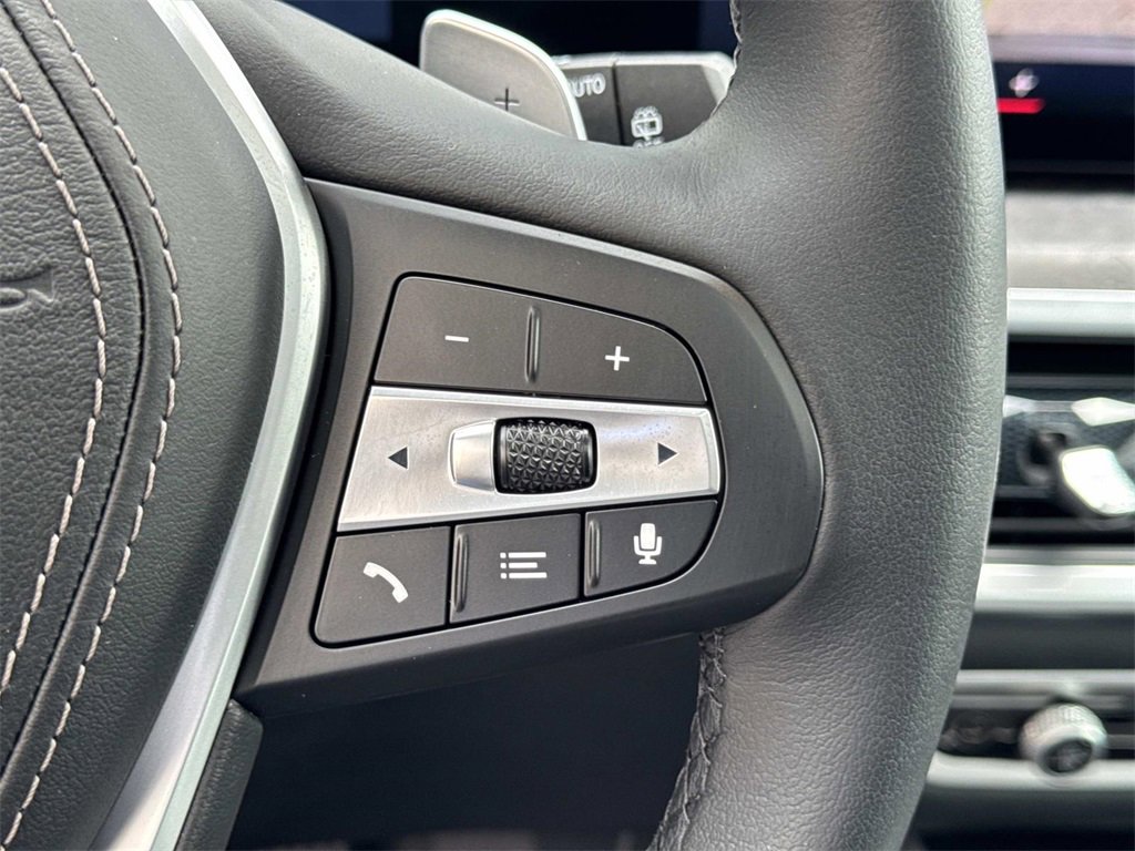 Used 2024 BMW X5 xDrive40i w/ Parking Assistance Package image 29