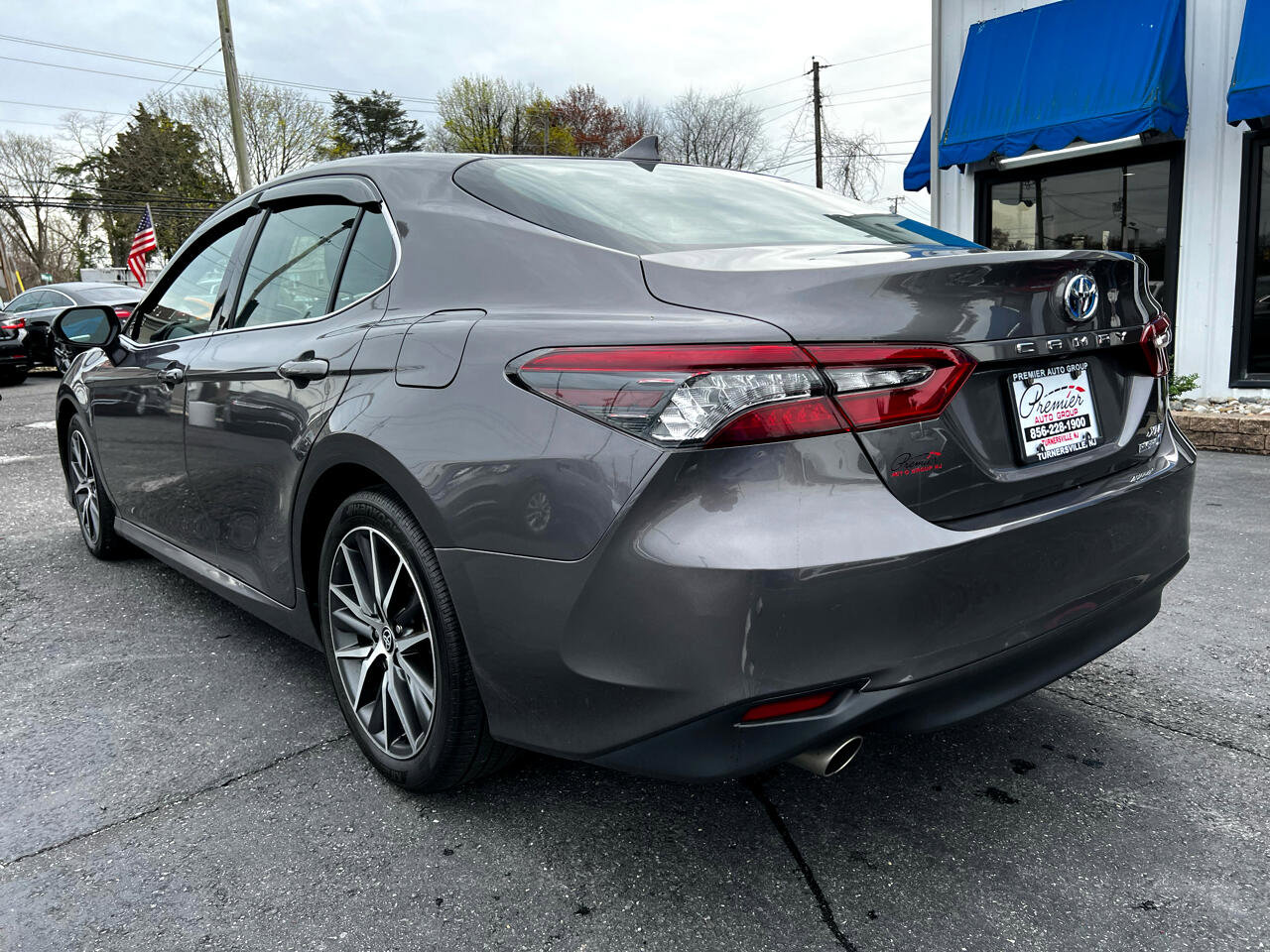 Used 2023 Toyota Camry XLE image 7