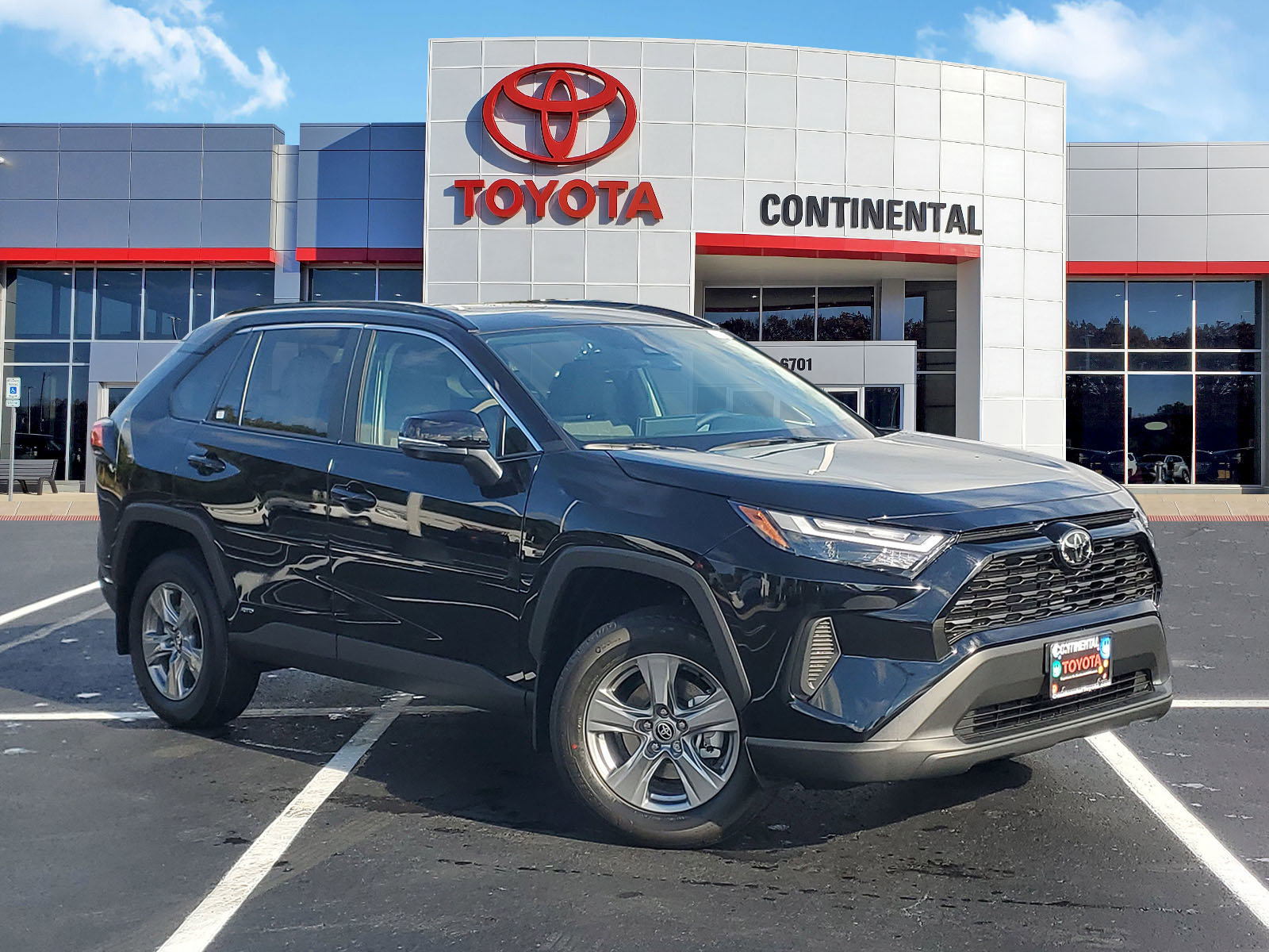 New 2025 Toyota RAV4 XLE