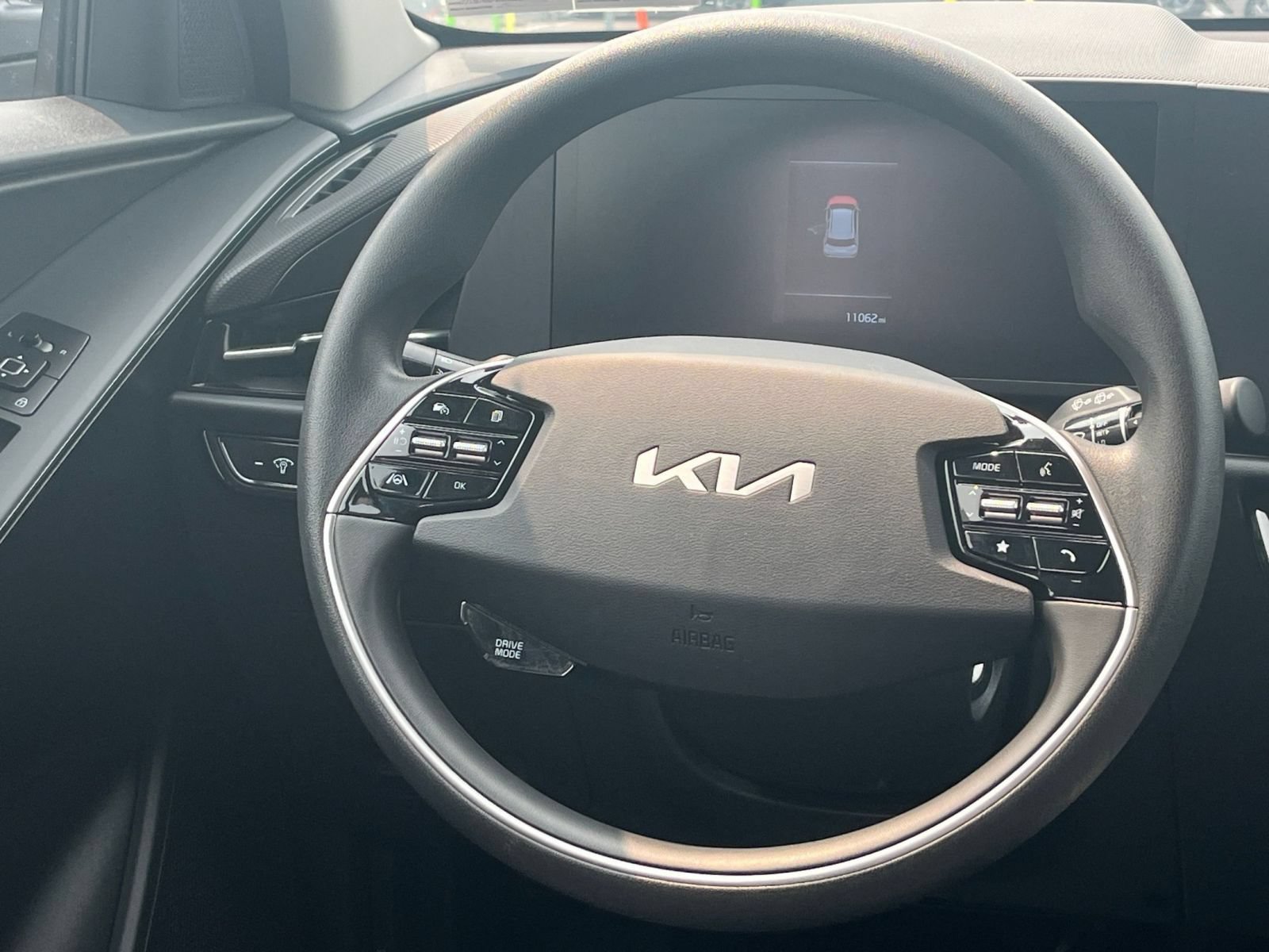 Used 2026 Kia Niro LX FWD image 26