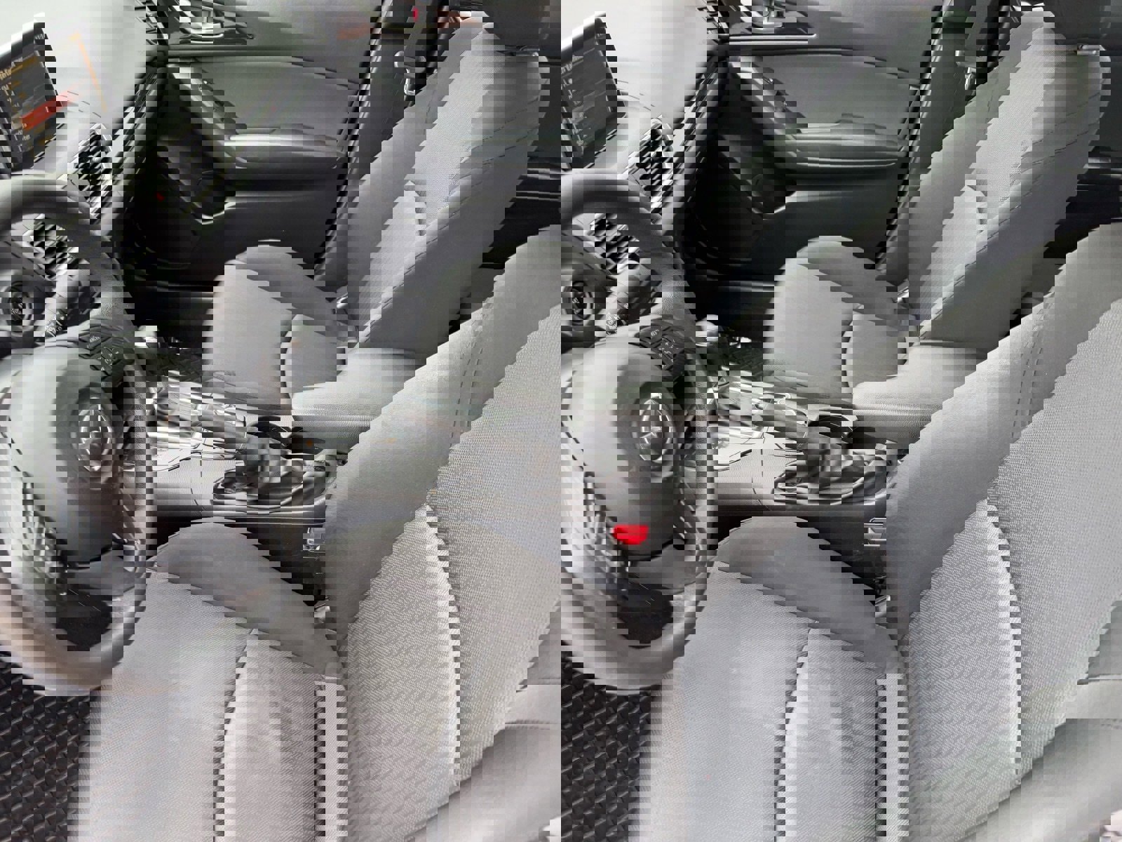 Used 2015 MAZDA MAZDA3 i Sport image 19