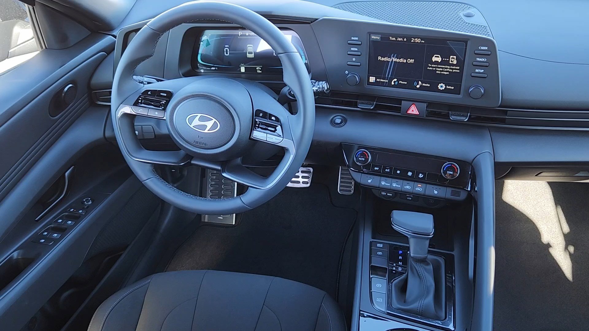 New 2026 Hyundai Elantra SEL Sport Premium image 5