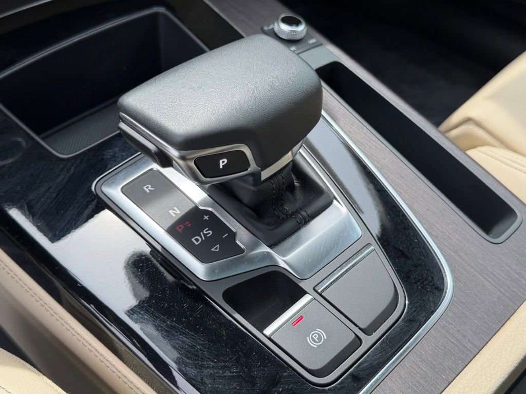 Used 2024 Audi Q5 2.0T Premium Plus w/ Premium Plus Package image 29