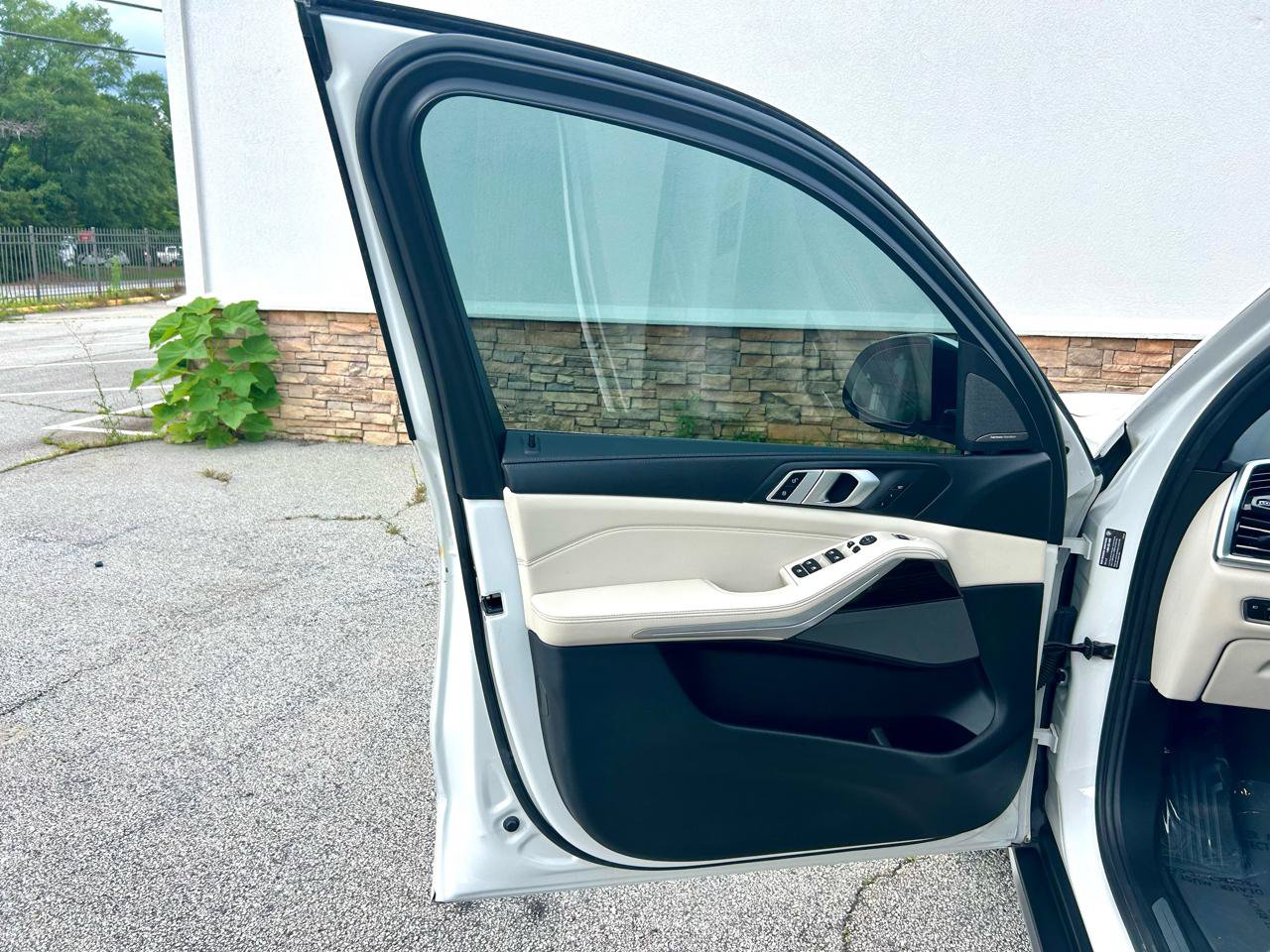 Used 2019 BMW X5 xDrive40i w/ Premium Package 2 AWD/4WD image 7