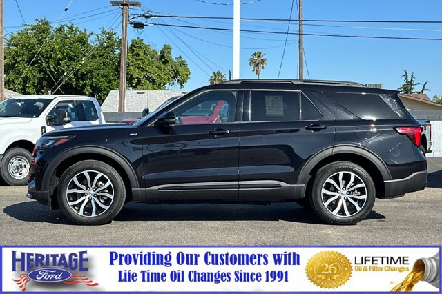 Used 2025 Ford Explorer ST-Line AWD/4WD image 7