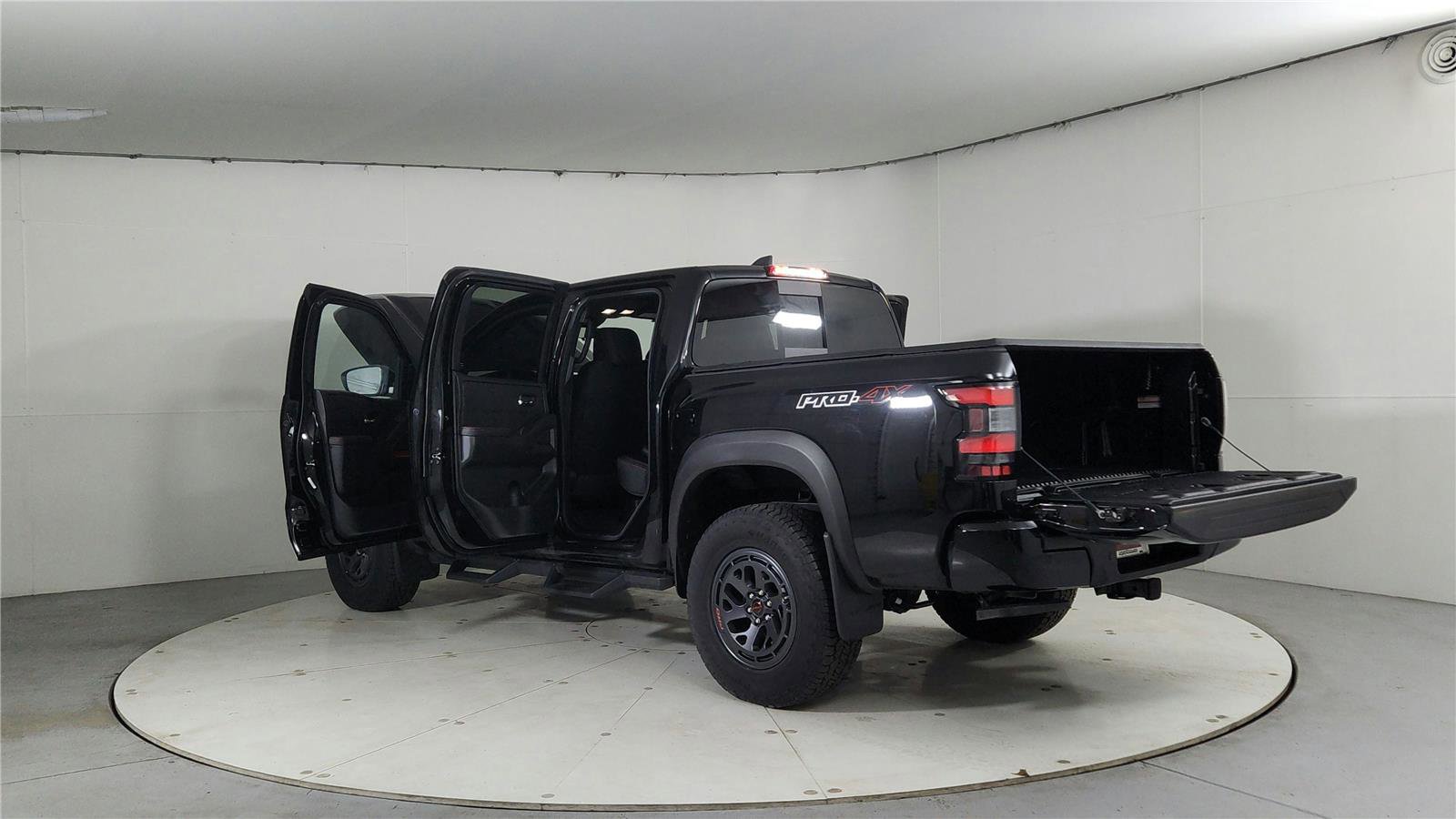 New 2025 Nissan Frontier PRO-4X image 11