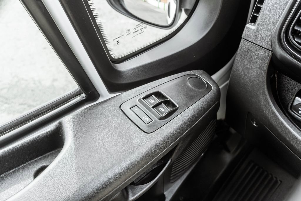Used 2023 RAM ProMaster 2500 image 12