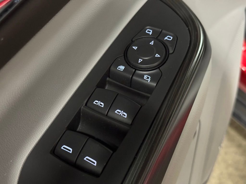 Certified 2023 GMC Acadia SLT w/ Technology Package image 28