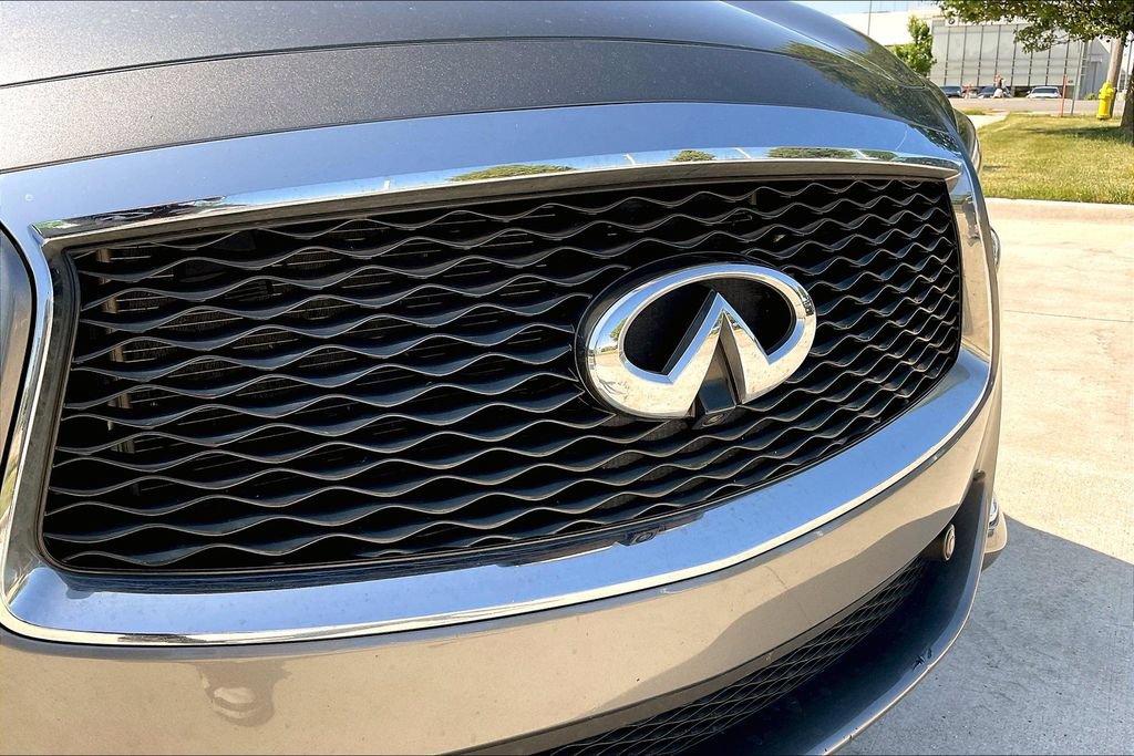Certified 2020 INFINITI QX60 Luxe w/ Sensory Package AWD/4WD image 10