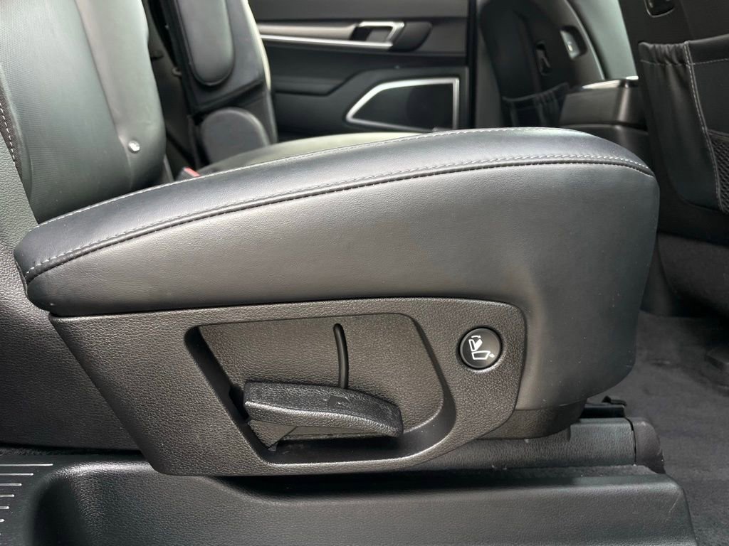 Used 2022 Kia Telluride S image 35