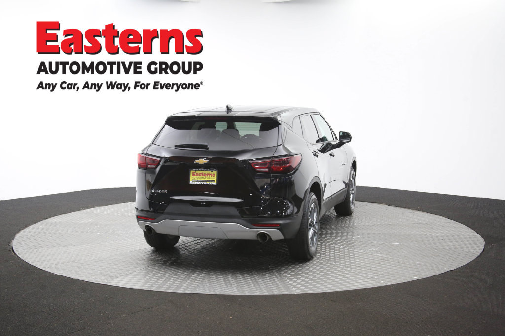 Used 2025 Chevrolet Blazer LT FWD image 42