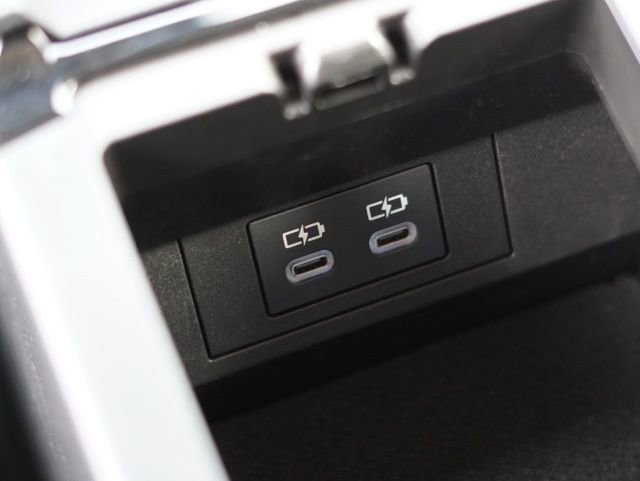 Used 2023 Toyota Prius XLE image 34