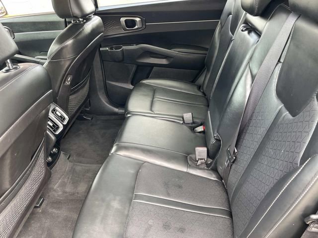 Used 2021 Kia Sorento S w/ Panoramic Sunroof Package FWD image 32
