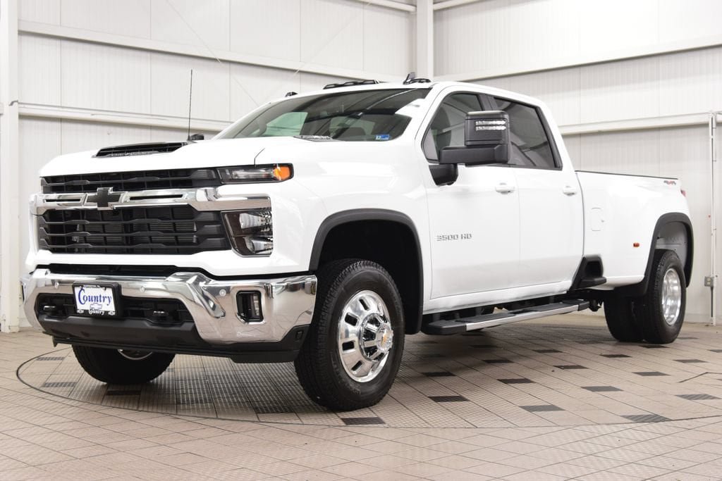 New 2026 Chevrolet Silverado 3500 LT w/ All Star Edition AWD/4WD image 3