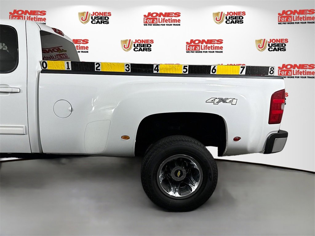 Used 2011 Chevrolet Silverado 3500 LTZ w/ LTZ Plus Package image 12