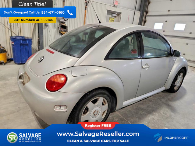 Used 2001 Volkswagen Beetle GLS FWD image 4
