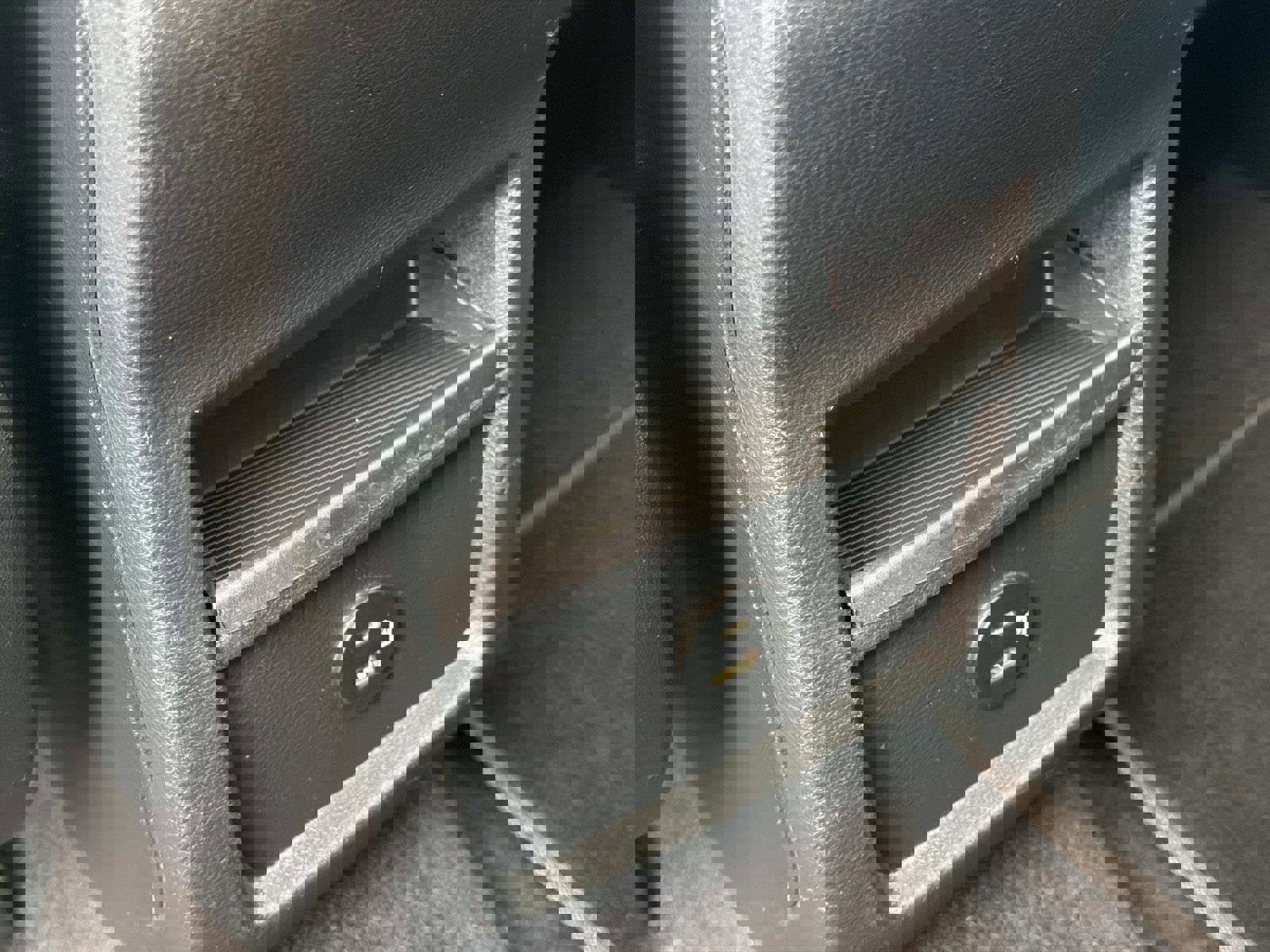 Used 2022 Ford Edge SEL image 11