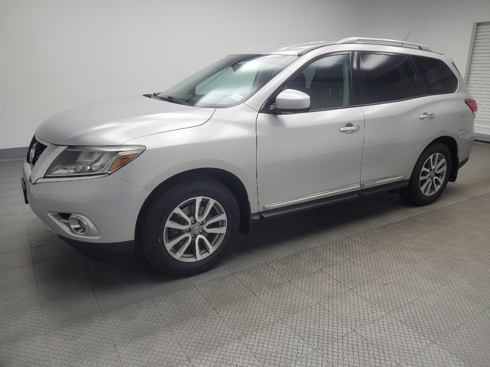 Used 2015 Nissan Pathfinder SL w/ Trailer Tow Package AWD/4WD image 2
