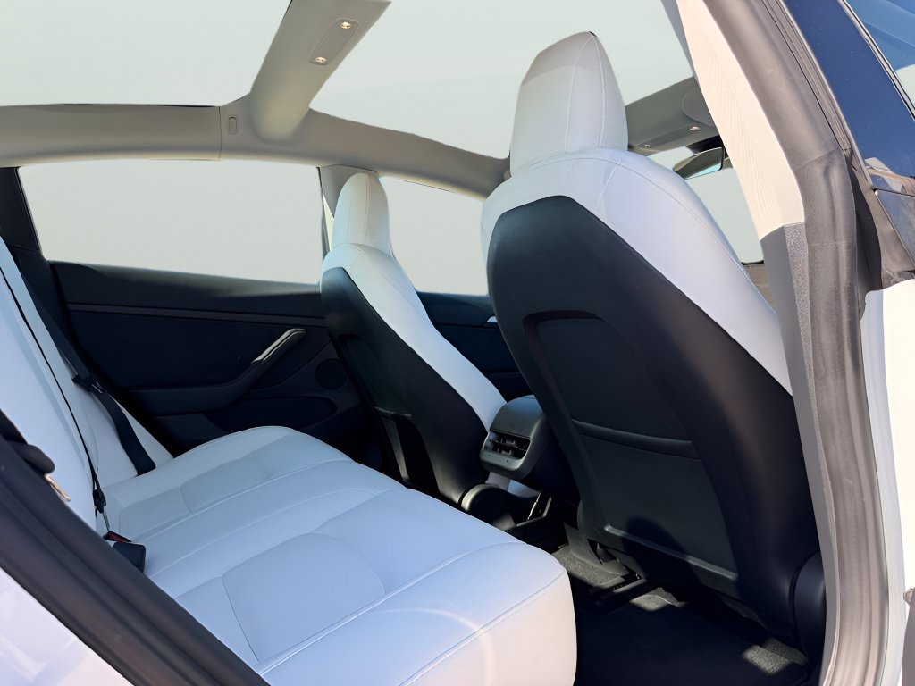Used 2023 Tesla Model 3 Standard Range RWD image 24