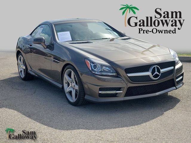 Used 2016 Mercedes-Benz SLK 300 image 1