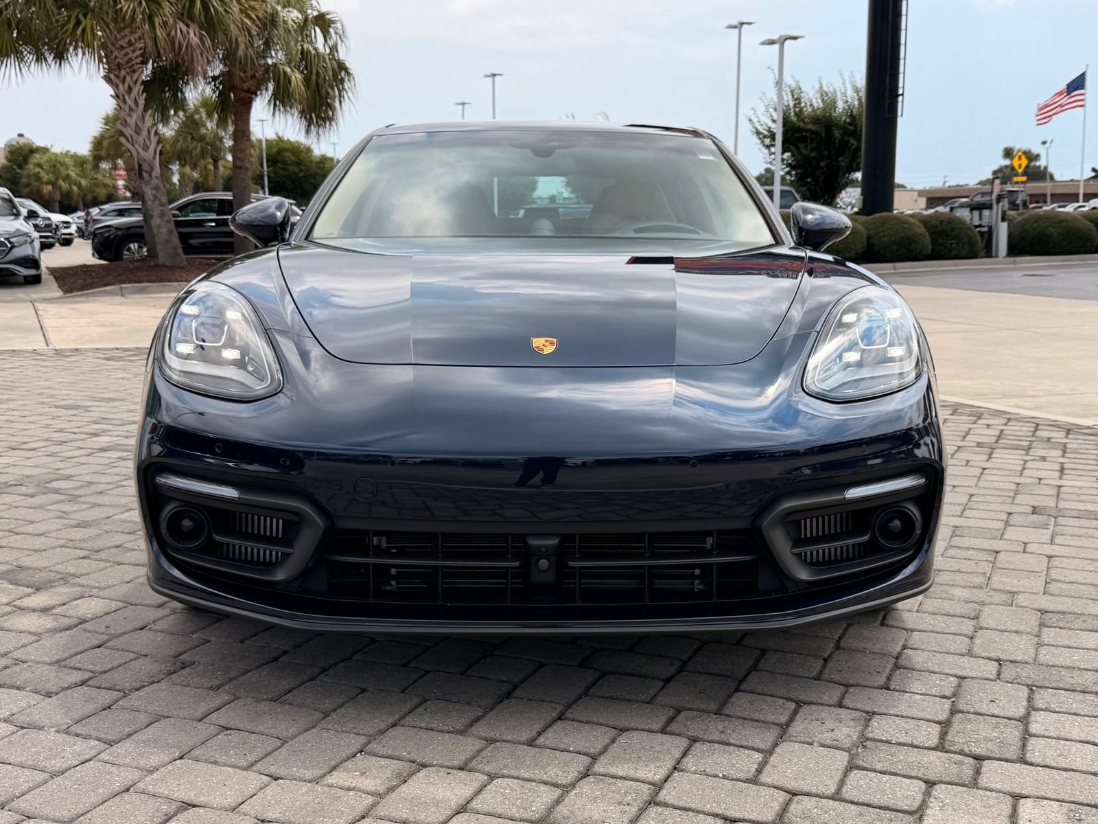 Used 2023 Porsche Panamera 4 Platinum Edition AWD/4WD image 6