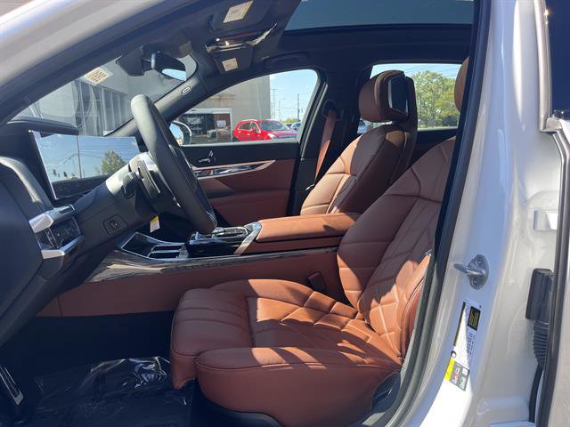 New 2026 BMW 750e xDrive w/ Executive Package image 19