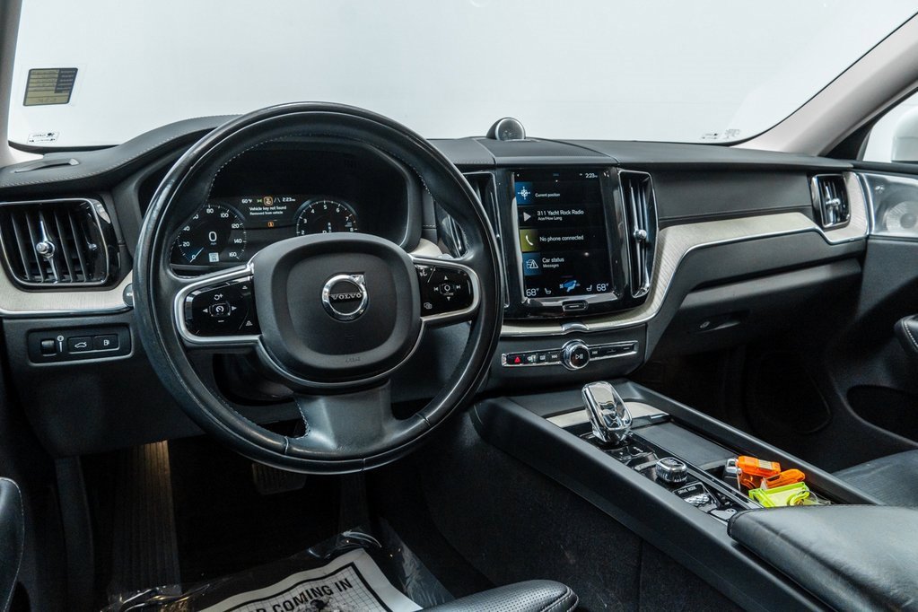 Used 2021 Volvo XC60 T8 Inscription w/ Advanced Package image 4