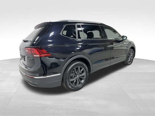 Certified 2024 Volkswagen Tiguan SE AWD/4WD image 6
