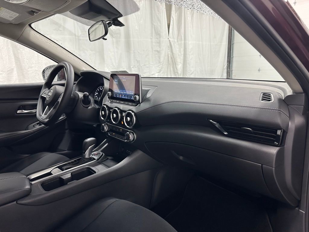 Used 2025 Nissan Sentra SV FWD image 58