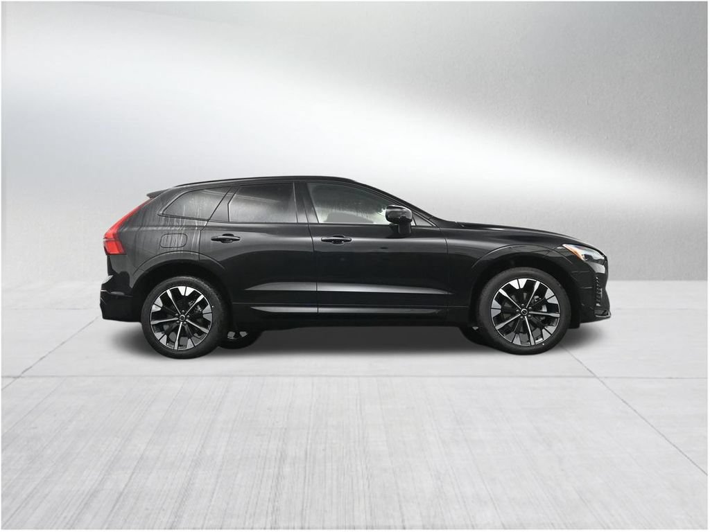 New 2026 Volvo XC60 B5 Plus AWD/4WD image 26