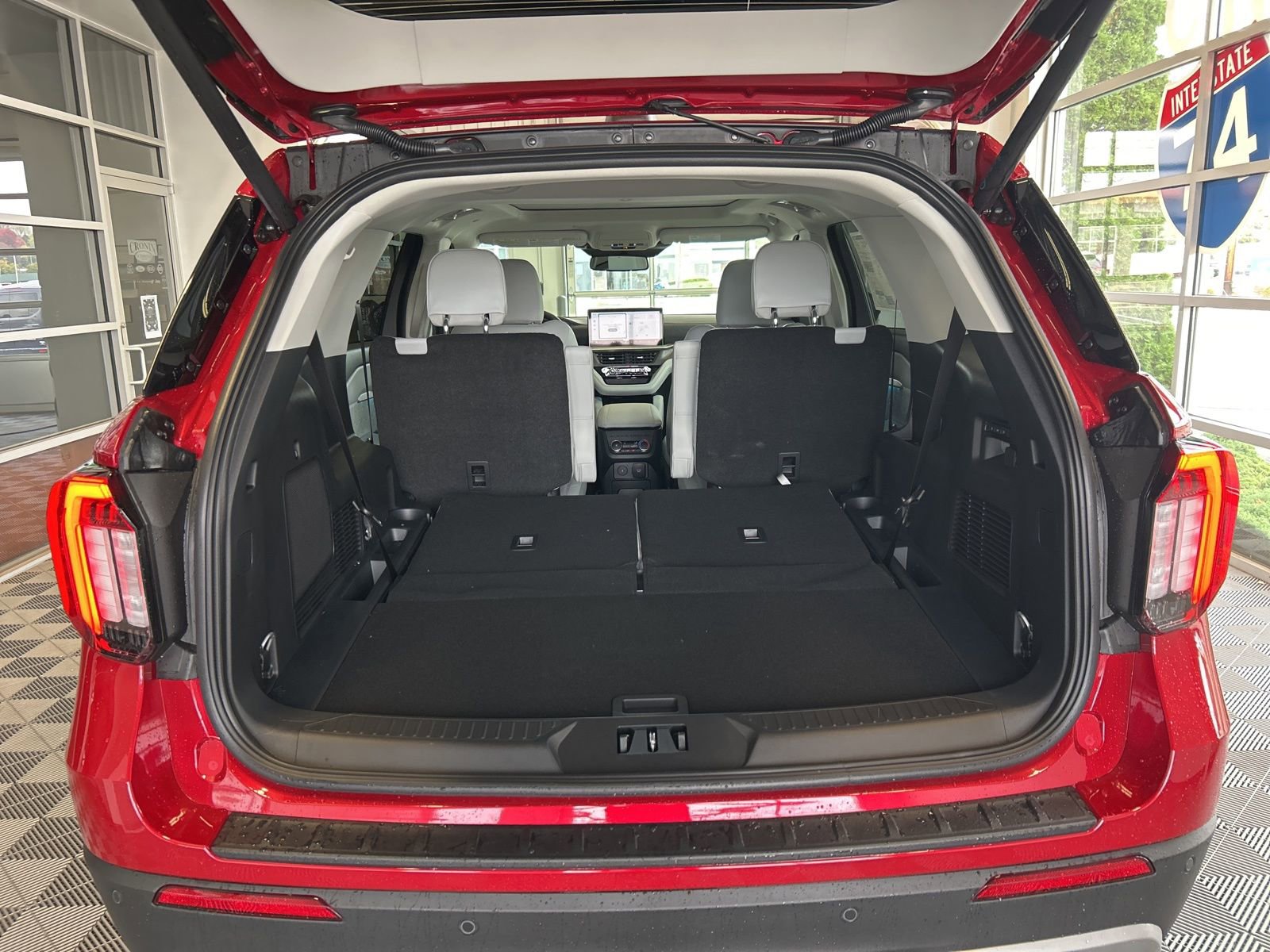 New 2026 Ford Explorer Platinum image 12