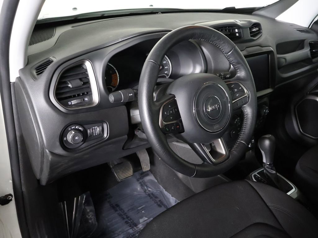 Used 2022 Jeep Renegade Latitude w/ Convenience Group AWD/4WD image 25