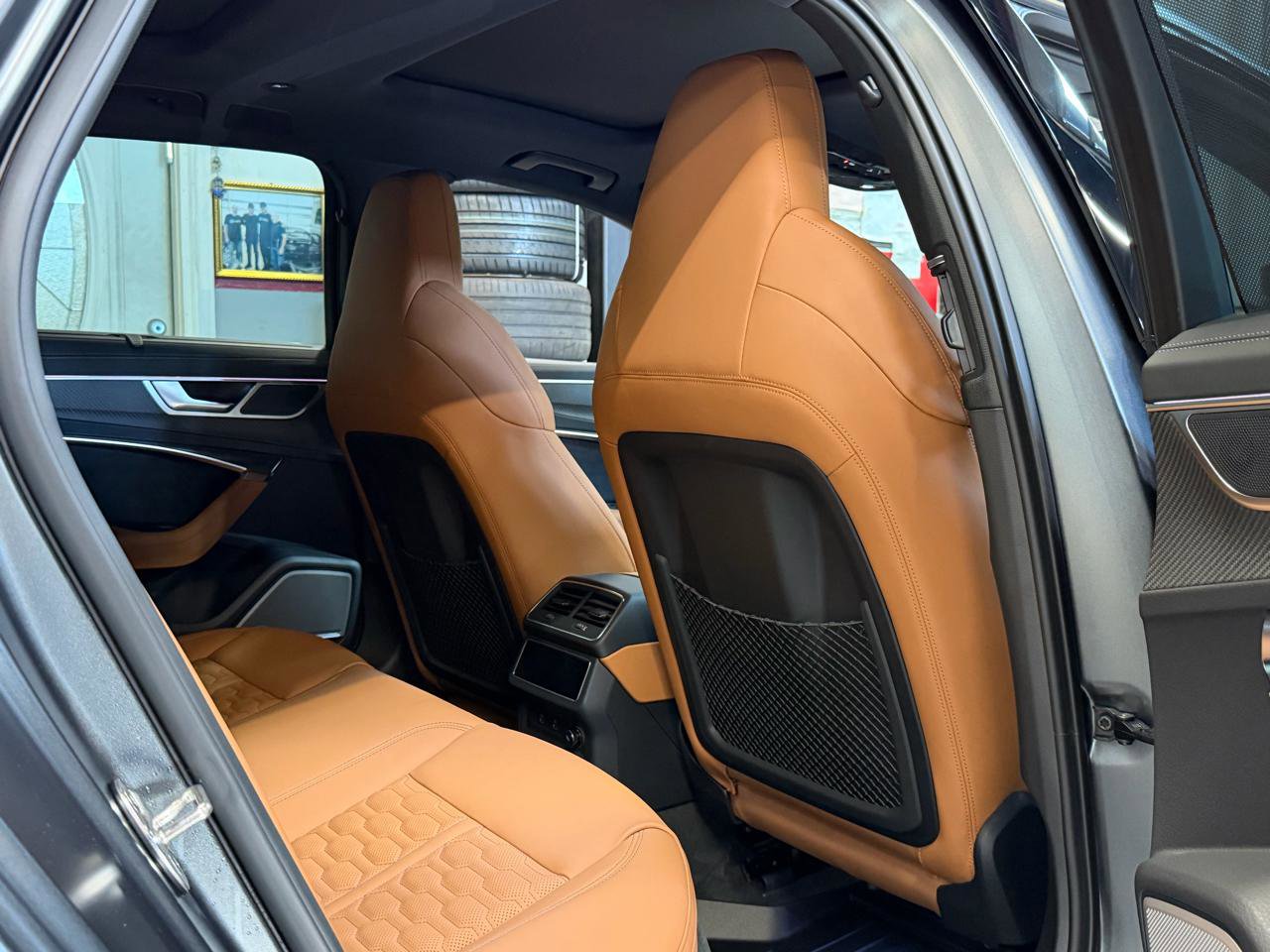 Used 2023 Audi RS 6 w/ Carbon Optic Package image 19