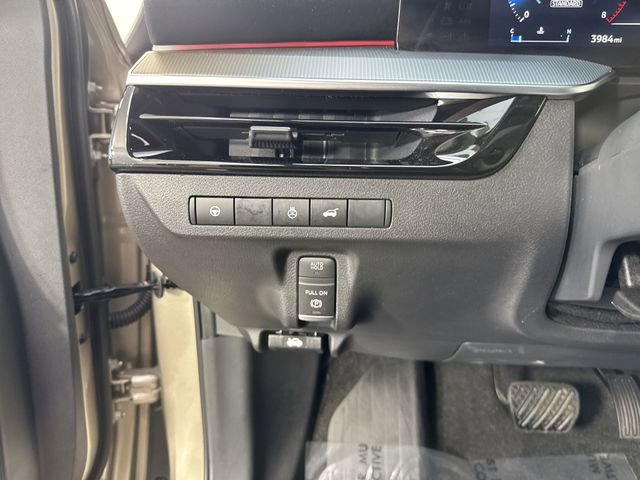 Used 2025 Nissan Murano SL AWD/4WD image 14