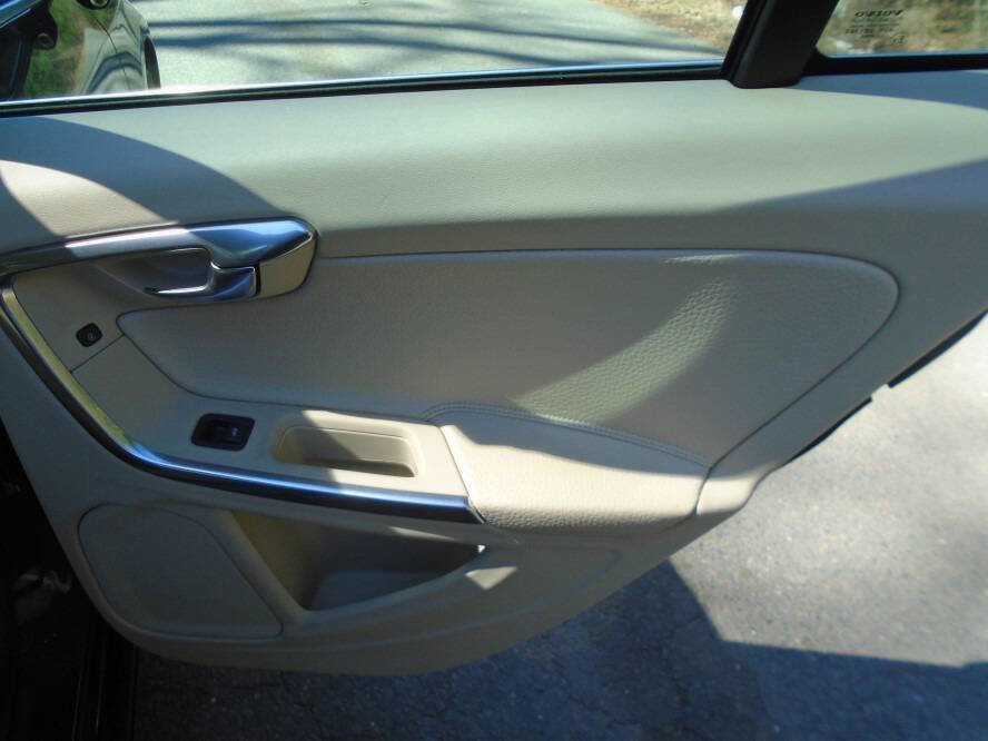 Used 2013 Volvo S60 T5 image 21