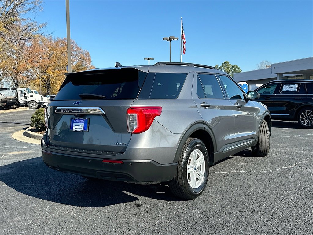 Used 2022 Ford Explorer XLT image 7