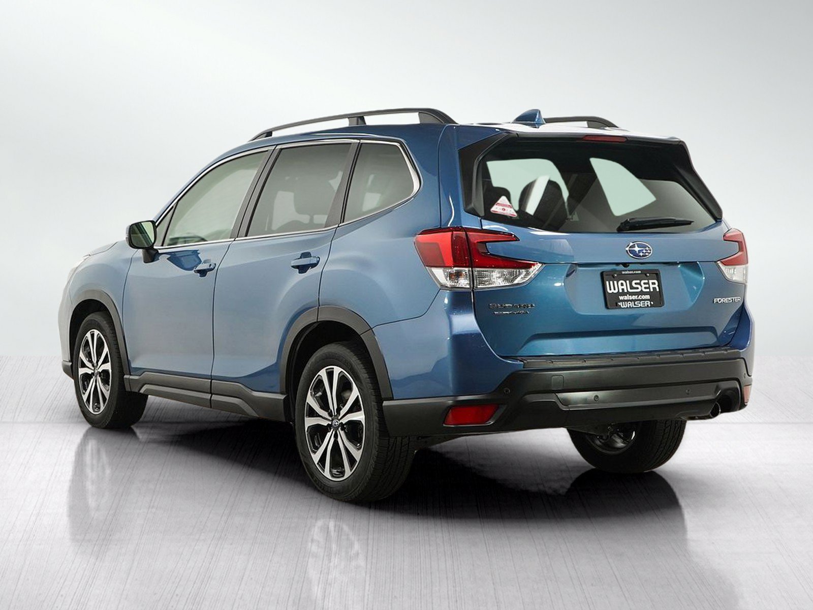 Used 2020 Subaru Forester Limited w/ Popular Package #3 AWD/4WD image 3
