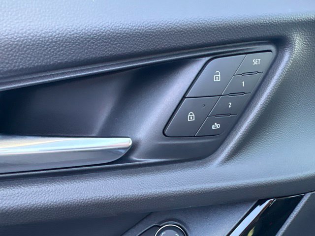 New 2027 Chevrolet Equinox RS w/ Convenience Package III FWD image 35
