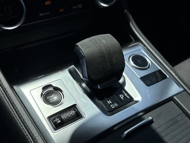 Used 2023 Jaguar F-PACE S AWD/4WD image 20
