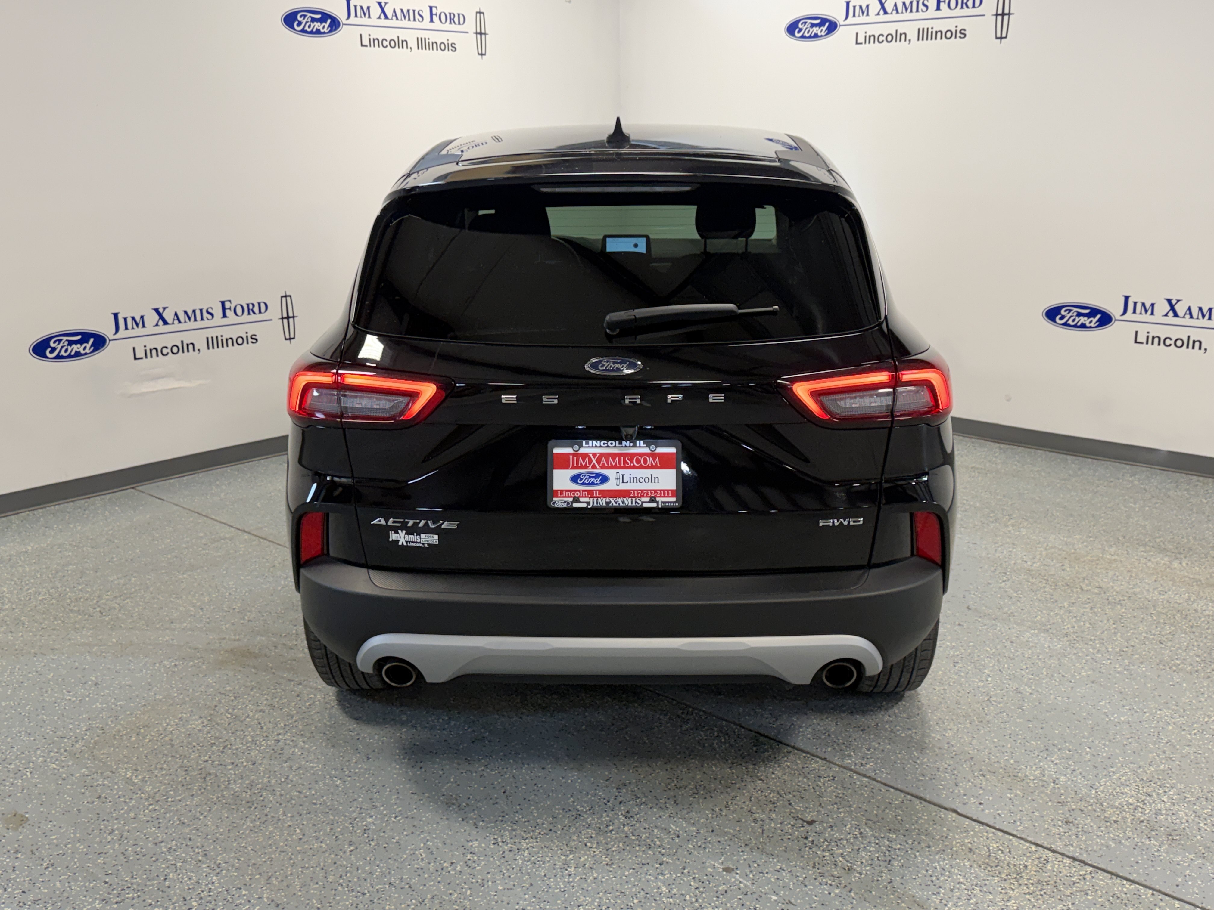 Used 2025 Ford Escape Active AWD/4WD image 30