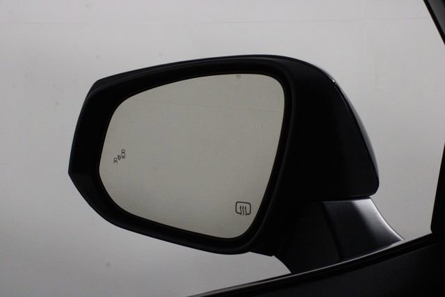 Used 2023 Toyota Highlander XLE image 40