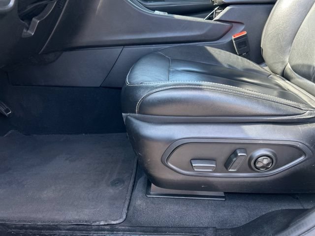 Used 2023 Jeep Grand Cherokee L Limited AWD/4WD image 33