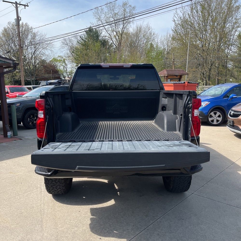 Used 2019 Chevrolet Silverado 1500 LT AWD/4WD image 16