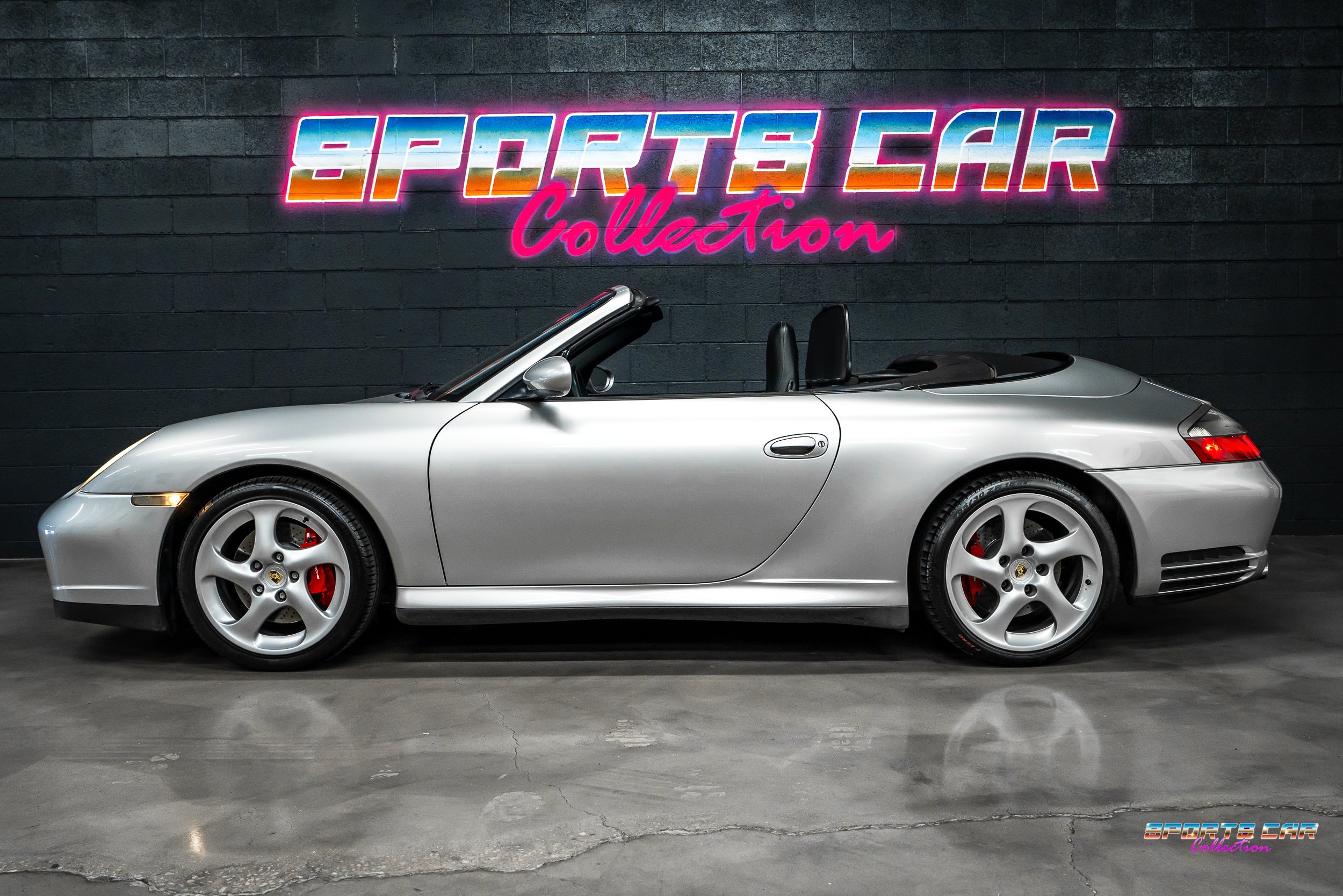Used 2004 Porsche 911 Carrera 4S AWD/4WD image 3