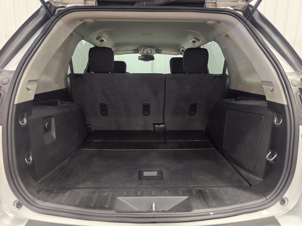 Used 2017 GMC Terrain SLE AWD/4WD image 25