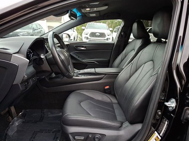 Used 2022 Toyota Avalon XLE image 14