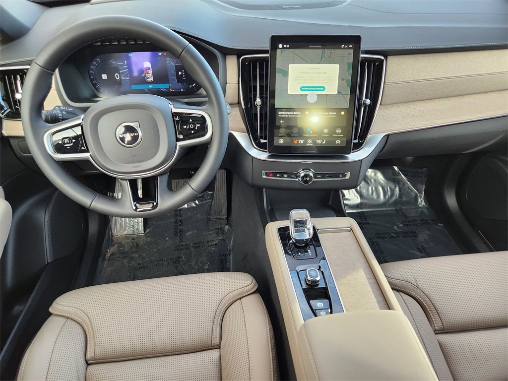 New 2026 Volvo XC90 B6 Ultra w/ Protection Package image 2